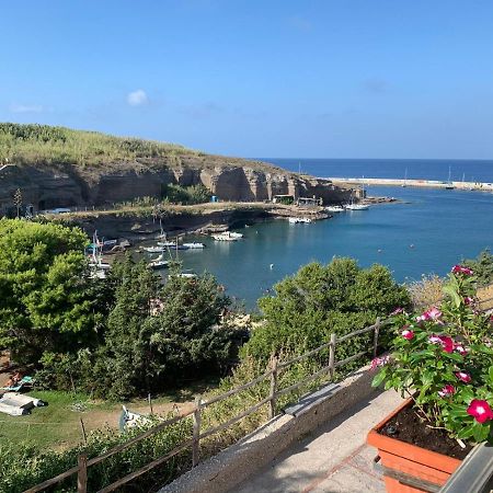 Hotel Isolabella Ventotene Buitenkant foto