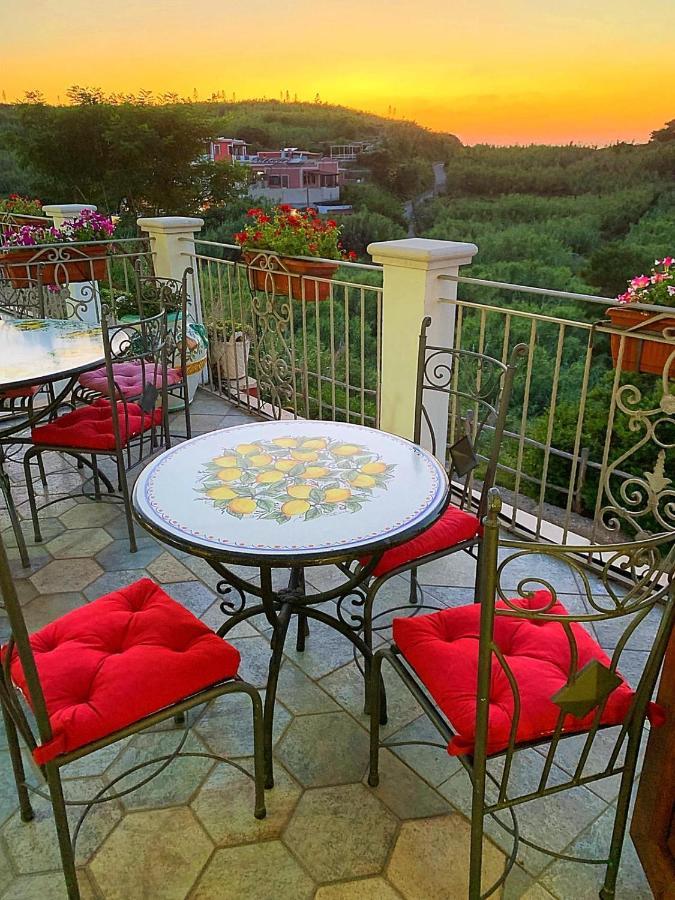 Hotel Isolabella Ventotene Buitenkant foto