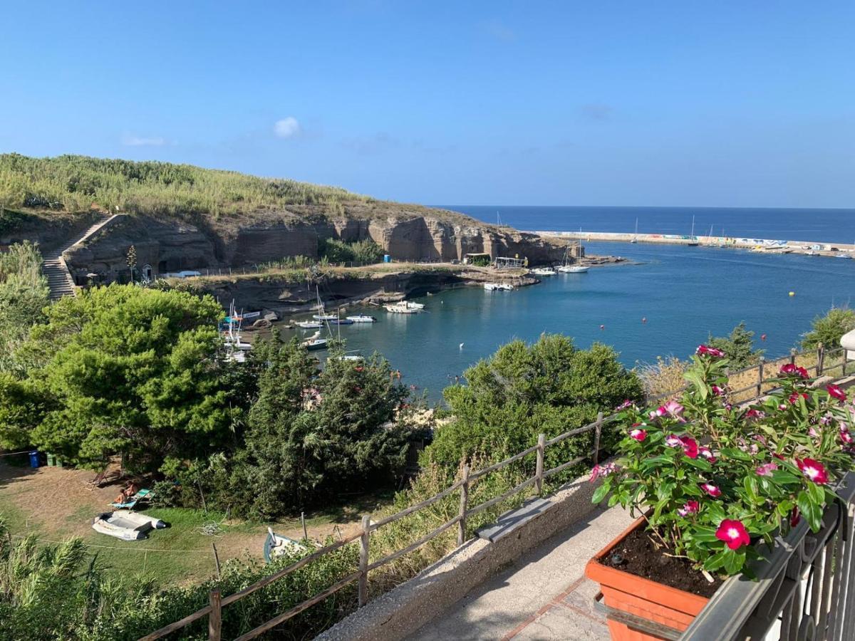 Hotel Isolabella Ventotene Buitenkant foto