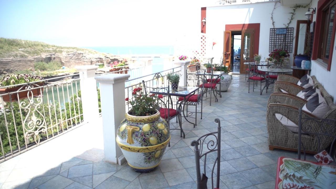 Hotel Isolabella Ventotene Buitenkant foto