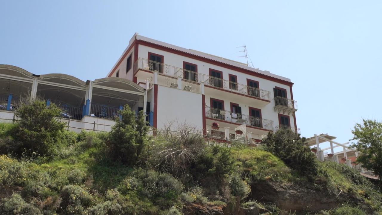 Hotel Isolabella Ventotene Buitenkant foto