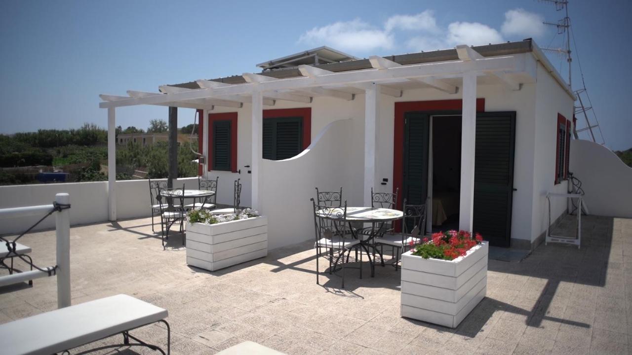 Hotel Isolabella Ventotene Buitenkant foto