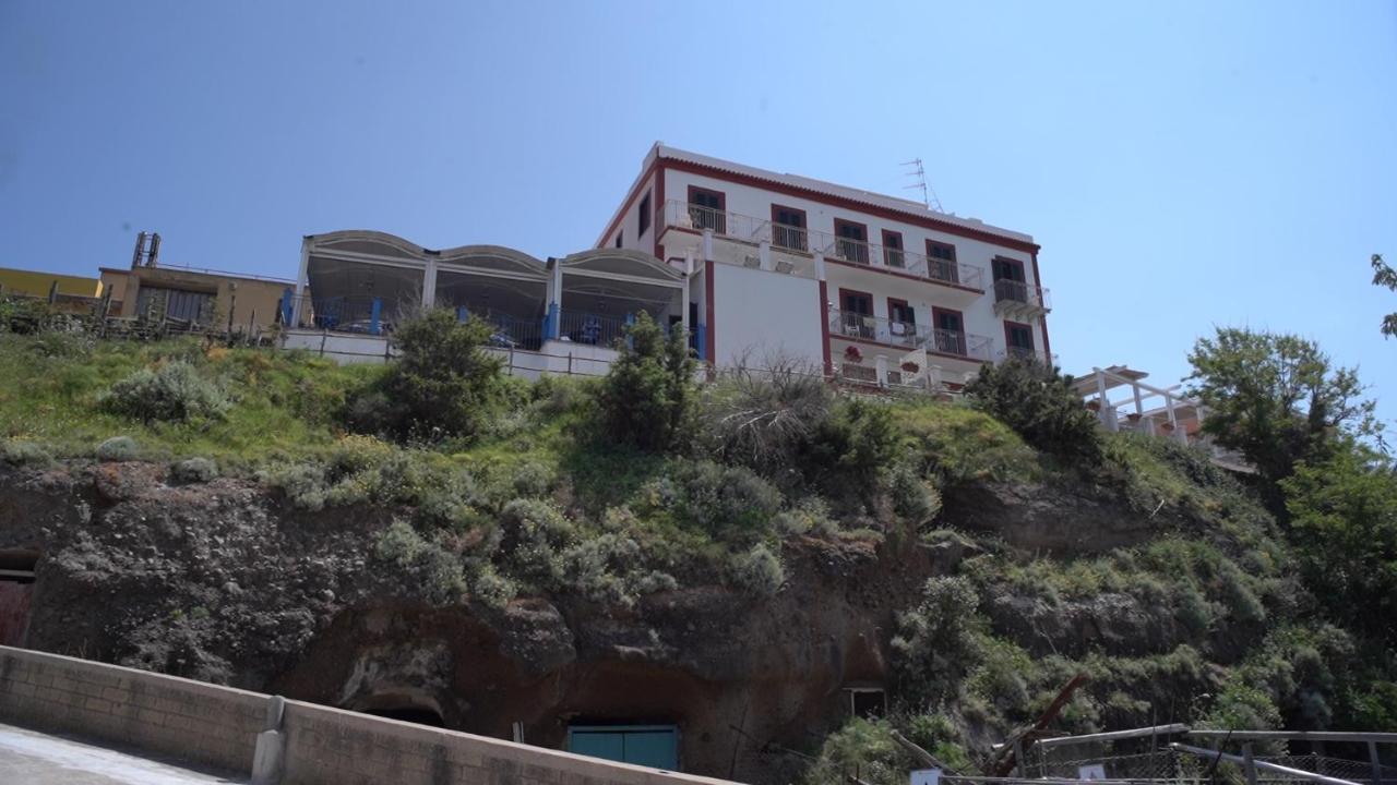 Hotel Isolabella Ventotene Buitenkant foto